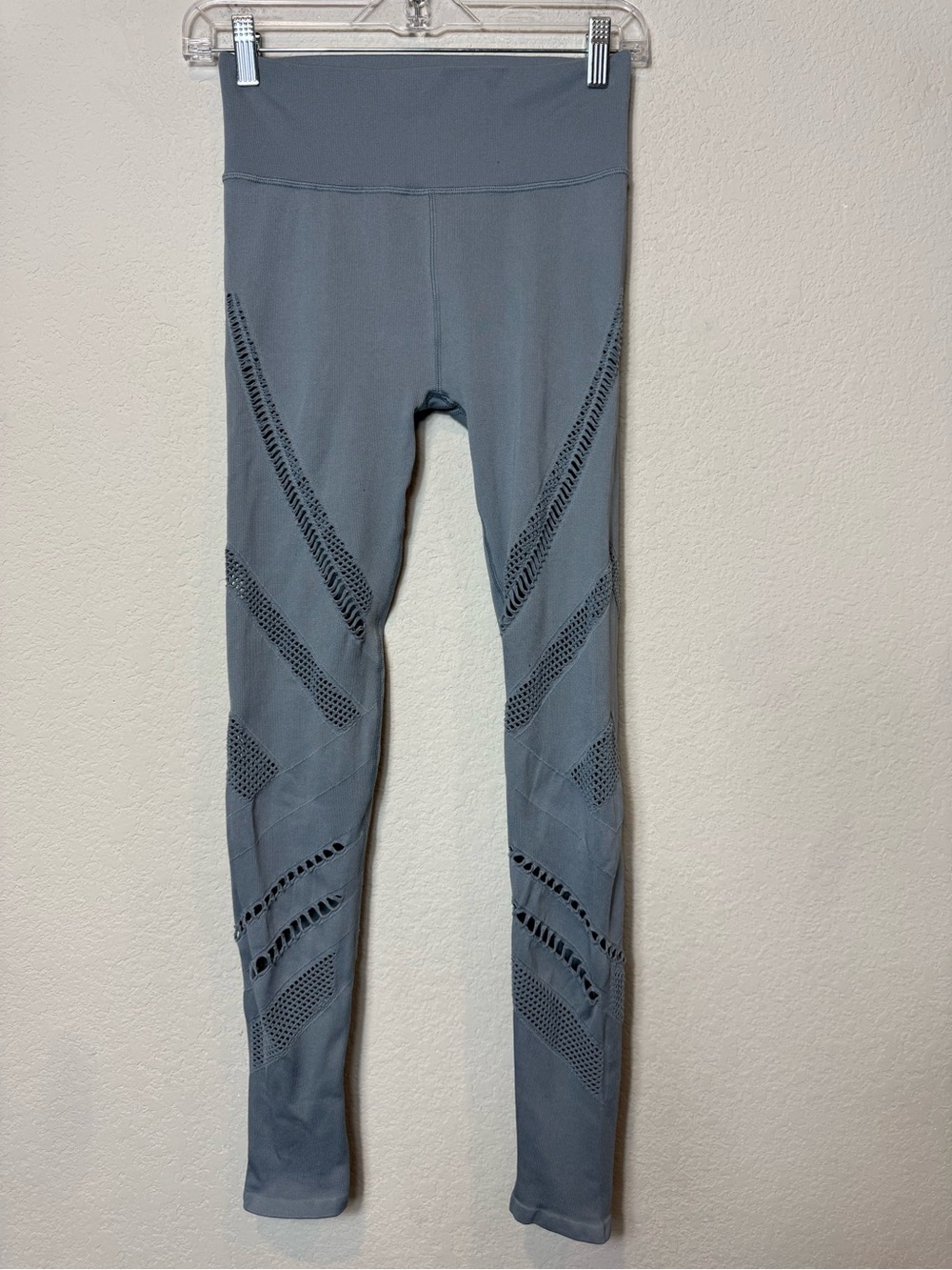 ALO Yoga Grey-Blue Women’s Laser-Cut Mesh Performance Leggings Stretchy Size L